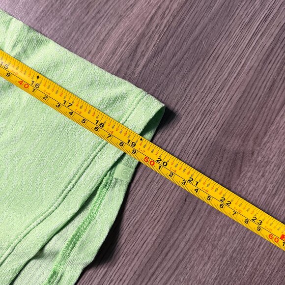 Lululemon Women's Train to Be Seamless Short Sleeve T-Shirt - Green - Picture 5 of 5